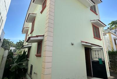 3 Bed Townhouse with En Suite at Links Road