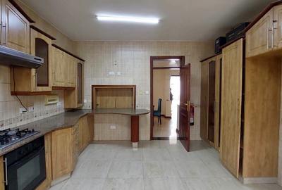 4 Bed Townhouse with En Suite in Brookside - 4