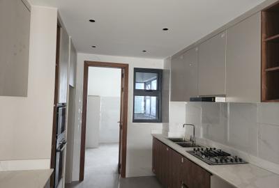 Serviced 2 Bed Apartment with En Suite at Westlands - 3