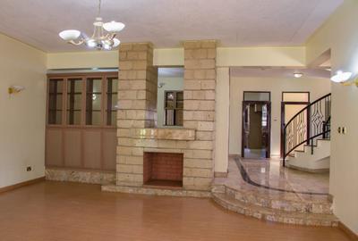 5 Bed Villa with Garden in Lavington - 2