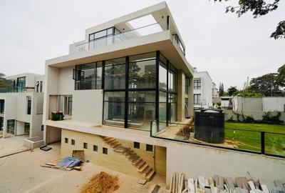 5 Bed Villa with En Suite at 2026-187 - 2