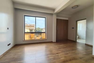 3 Bed Apartment in Valley Arcade