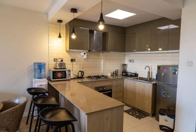 1 Bed Apartment with En Suite in Riverside - 3