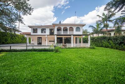 5 Bed House at Ridgeways