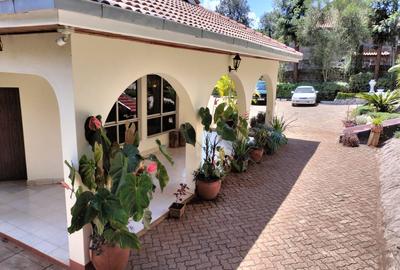 4 Bed House in Nyari - 2