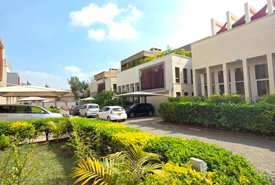 5 Bed Townhouse with En Suite at Lavington Green - 3