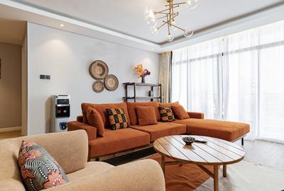 2 Bed Apartment with En Suite in Brookside - 3