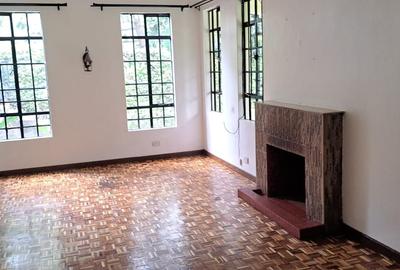3 Bed House in Ridgeways - 4
