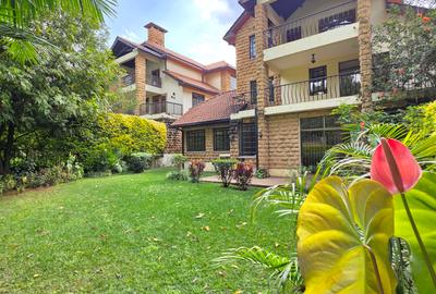 4 Bed Townhouse with En Suite at Lavington Green - 4
