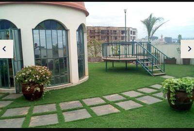 4 Bed Apartment with En Suite at Parklands