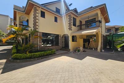 5 Bed Townhouse with En Suite in Kileleshwa - 2