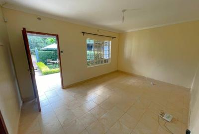 1 Bed House with En Suite in Loresho - 3