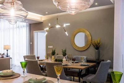 3 Bed Apartment in Riverside - 3