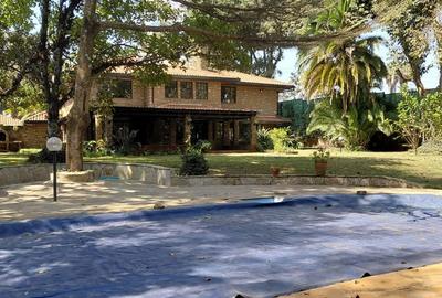 5 Bed Townhouse with En Suite in Runda - 3