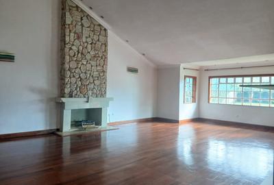5 Bed Townhouse with Swimming Pool in Runda - 2