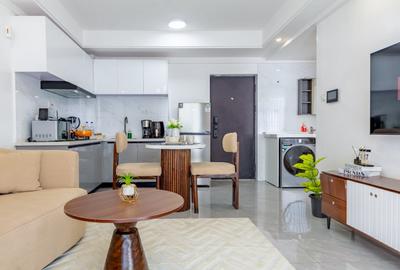 Serviced 1 Bed Apartment with En Suite in Westlands Area - 4
