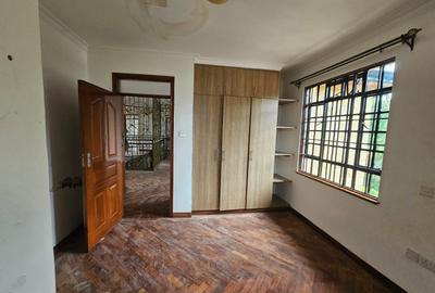 4 Bed Villa with En Suite at Runda - 4