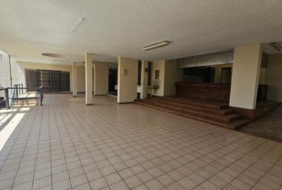 2,000 ft² Office with Service Charge Included at Kabarsiran - 4