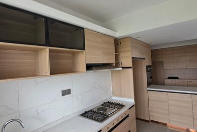 Serviced 3 Bed Apartment with En Suite at Riverside Drive - 4