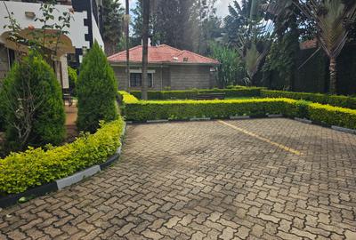 2 Bed House with En Suite in Runda - 2