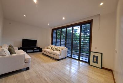 3 Bed House with En Suite at Nyari - 3