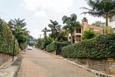 4 Bed Townhouse with En Suite at Shanzu Road - 2