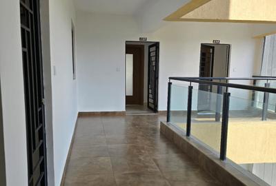 2 Bed Apartment with En Suite at Lantana - 4