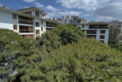 3 Bed Apartment with En Suite at Riverside Drive - 3