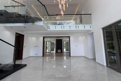 5 Bed Townhouse with En Suite in Karen - 2