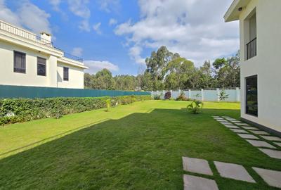 6 Bed House with En Suite in Loresho - 2