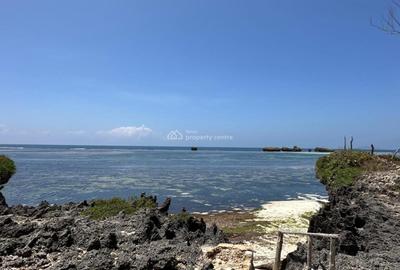 4 Bed Villa with En Suite at Watamu - 3
