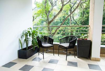 3 Bed Apartment with En Suite in Parklands - 2
