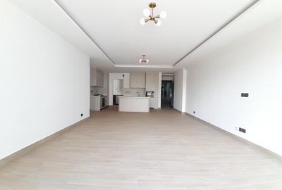 3 Bed Apartment with En Suite at Riverside - 2