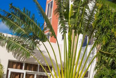 Serviced 10 Bed Apartment with En Suite in Nyali Area - 4
