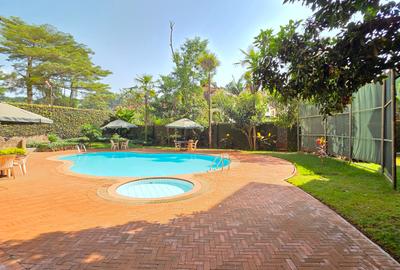 Furnished 3 Bed Apartment with En Suite at Brookside Drive - 2