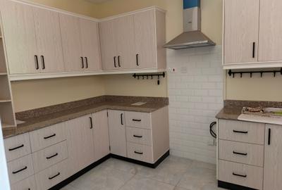 3 Bed House with En Suite at Lavington - 2