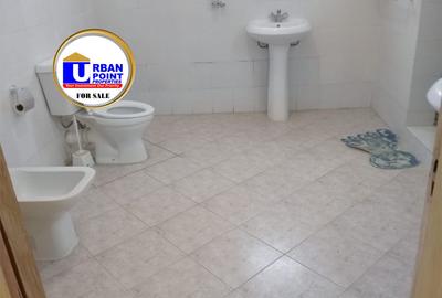 6 Bed House with En Suite in Watamu - 4