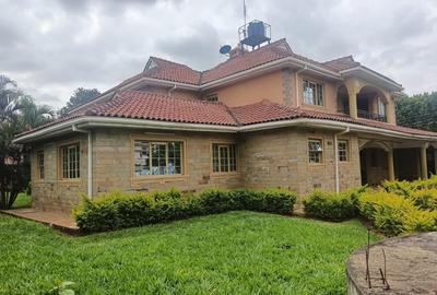 5 Bed House with En Suite at Runda - 2