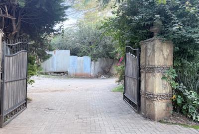 Office with Service Charge Included in Kilimani - 4