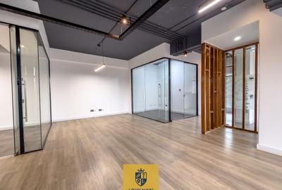 2,030 ft² Office with Service Charge Included in Westlands Area - 2