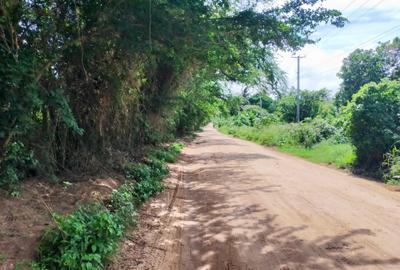 Land in Kikambala - 2