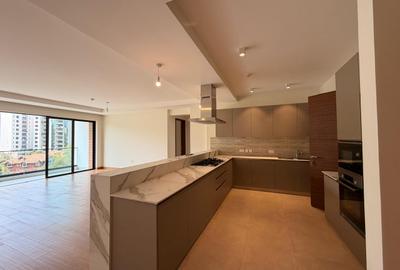 3 Bed Apartment with Swimming Pool in Riverside - 3