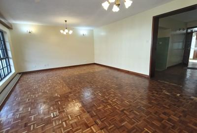 5 Bed Townhouse with En Suite at School Lane - 3