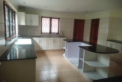Commercial Property with Service Charge Included at Walking Distance To Limuru Road - 3