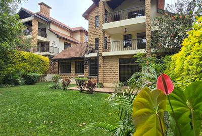 5 Bed Townhouse with En Suite at Lavington Green - 2