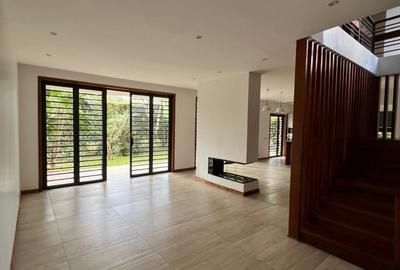 3 Bed House in Nyari - 4