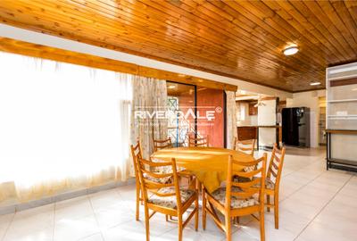 Furnished 3 Bed Apartment with En Suite in Brookside - 2