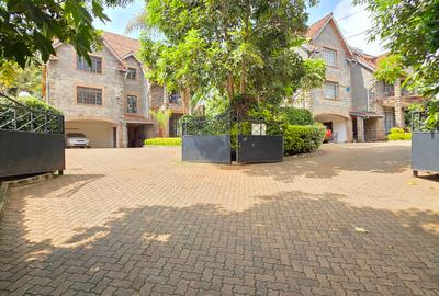 5 Bed Townhouse with En Suite at Lavington Green - 2