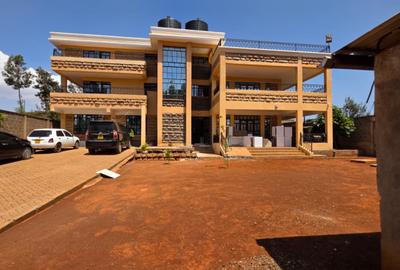 5 Bed Villa with En Suite in Gikambura