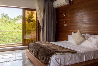 5 Bed Townhouse with En Suite in Diani - 2